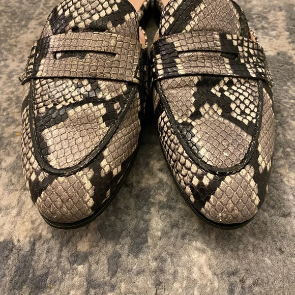 SOLD OUT! J.Crew Academy penny loafer mules in snake-embossed leather, SZ 7. - Picture 5 of 11